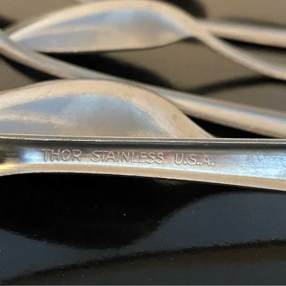 Set of 6 Vintage Oneida Thor Stainless Steel 6.25” Teaspoons 🥄